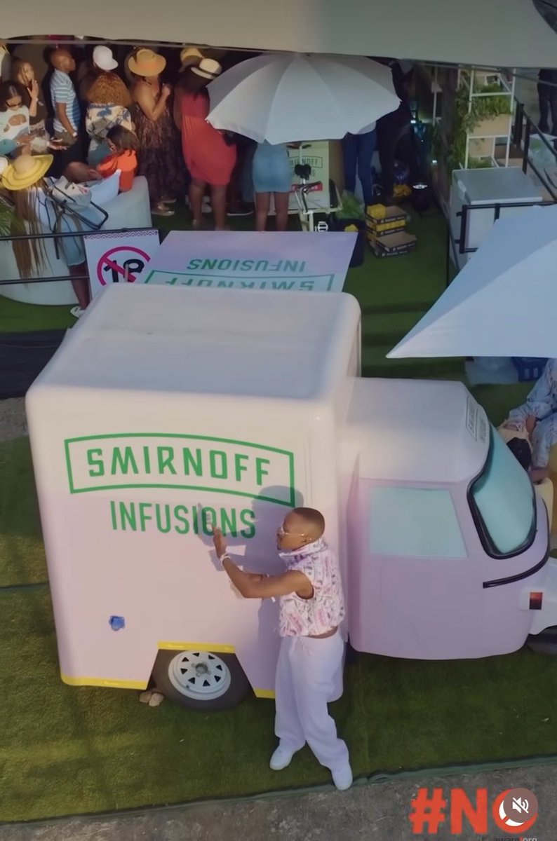 ThapeloBoyza's tweet photo. Im definitely not missing out on the next @SmirnoffSA event๐ฅ๐ฅนI mean look at the colors,energy ๐ฅcombos were communicating at the delicious fest ๐ฅ #InfusionsMeetsDelicious https://t.co/S8s14qGKFx