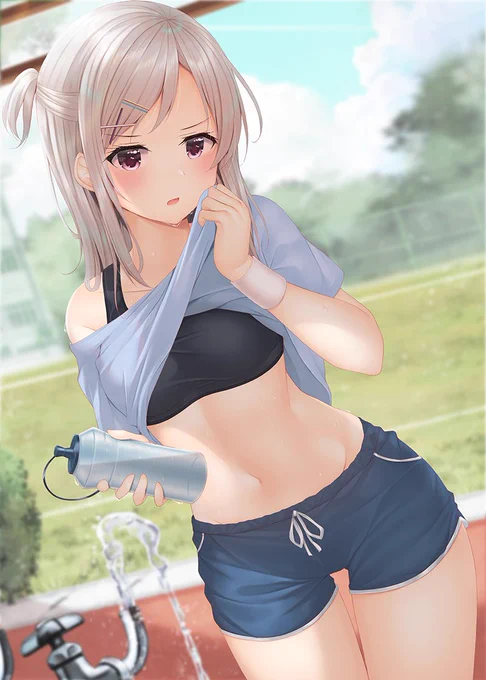 『はい・・・これっ!!』 