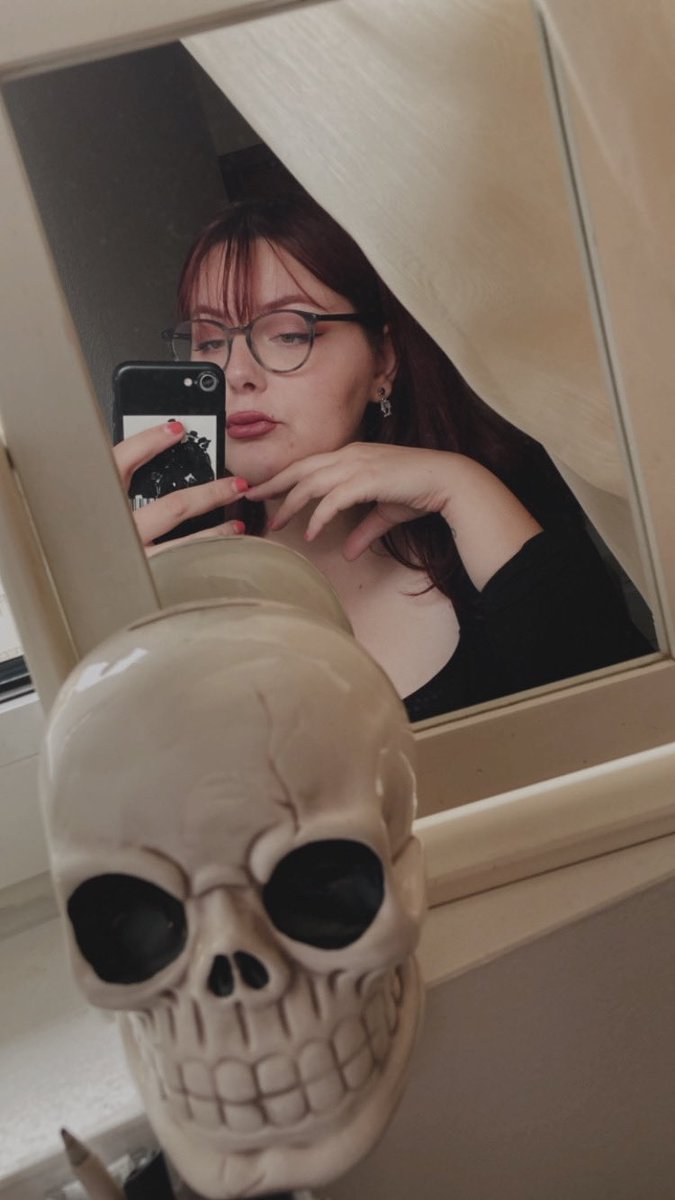 korenovels's tweet photo. Drop dead cute as fuck 💀 https://t.co/6fni1BMXy5