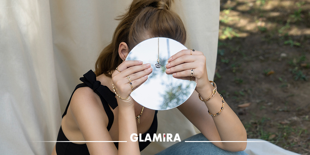 An amulet that fought off negative energy and brought many cultures together found its modern form. The Evil Eye Collection is out. Discover now and surround yourself with its protection. 

#ThisIsSoYou

glamira.shop/EvilEye-Collec…