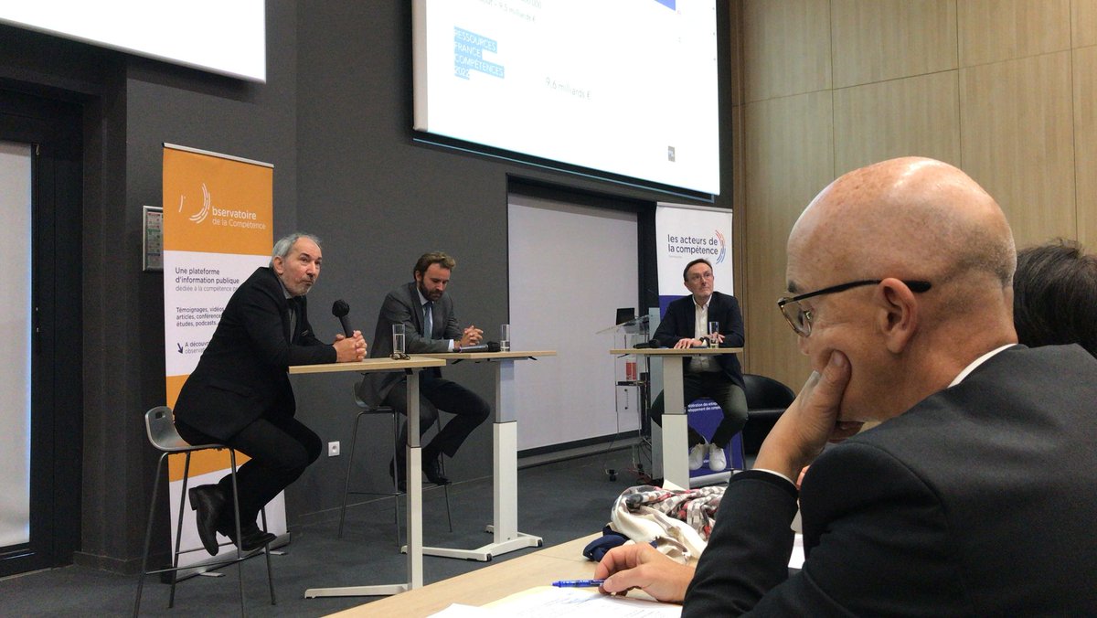 #TourDeLaCompetence #Rouen <a href="/fede_competence/">Les Acteurs de la Compétence</a> 

“Notre risque aujourd’hui est l’obsolescence des compétences, c’est pourquoi le #CPF a été créé, pour que chacun puisse s’en emparer”

(Antoine Foucher, ancien Directeur de cabinet de la ministre du Travail, Muriel Pénicaud)