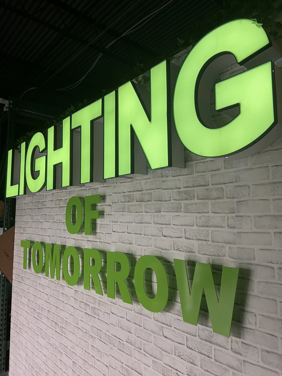 lightingoftom tweet picture