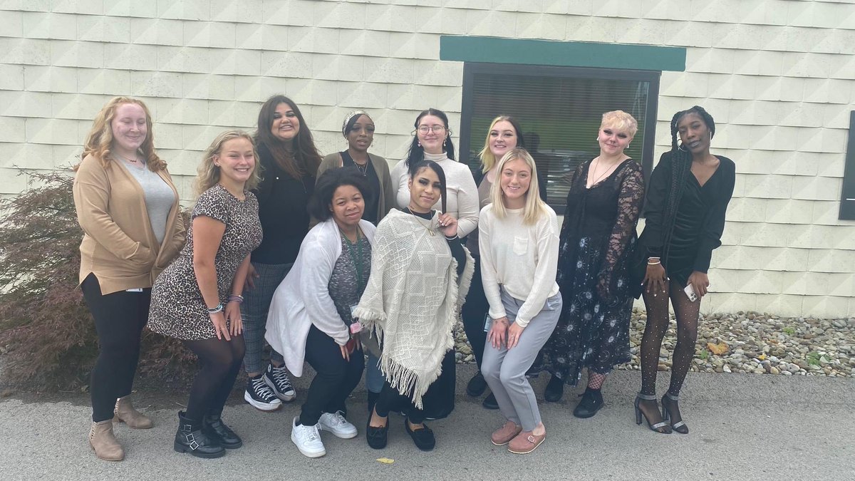 laureltechnical's tweet image. Say hello to our first semester Cosmetology starts! 👋 #LoveTheLaurelLife