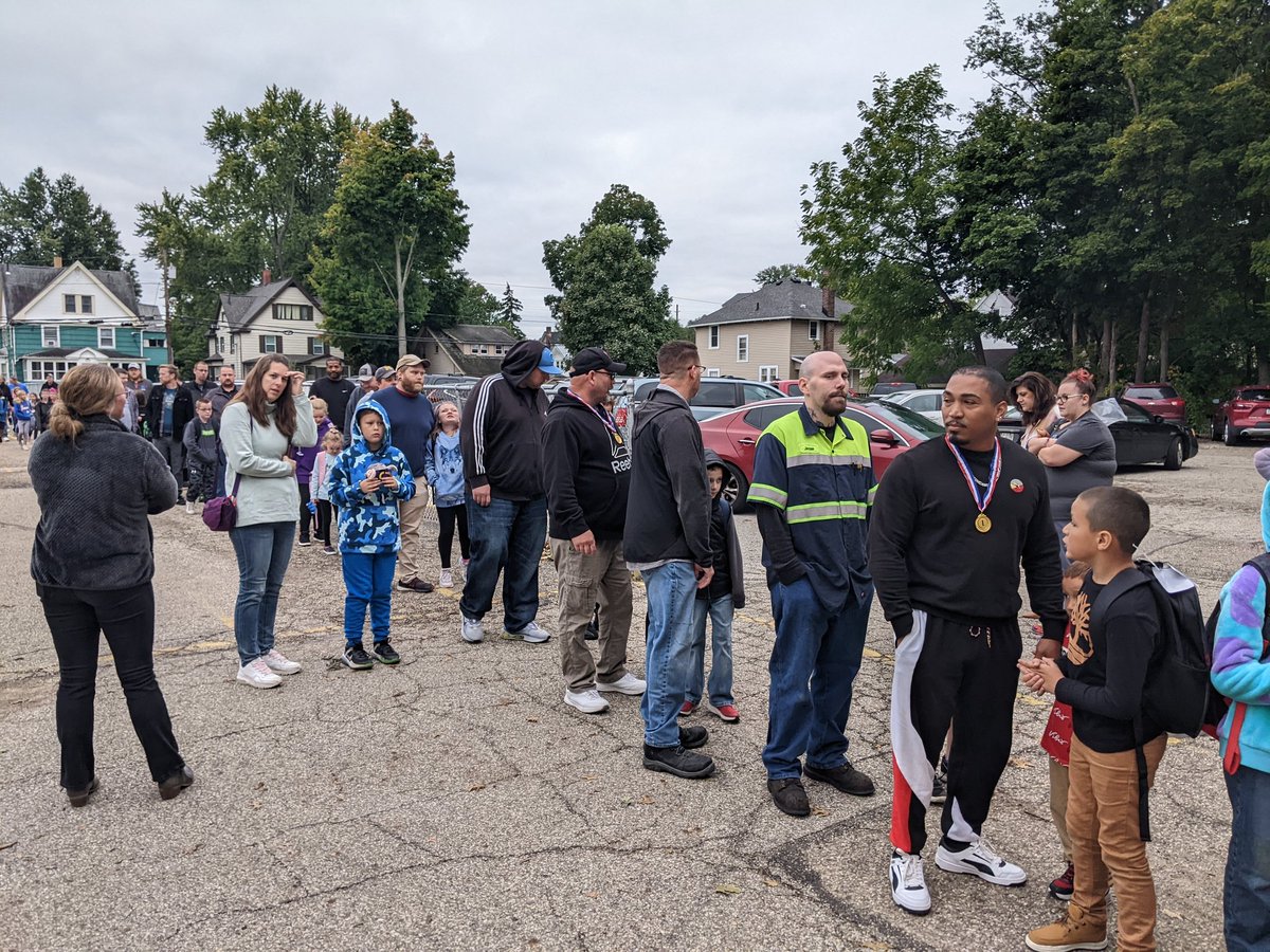 MrD_WestMain's tweet photo. What a turnout for today's Father's Walk at West Main! So great to see all the fathers and father figures show up for the kids. Thank you for supporting the kids. You rock! #OnlyInRavenna #LoveYouMeanIt #LeadWithLove https://t.co/v1twjMVP1o