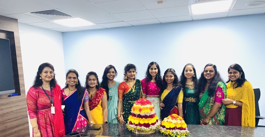 quali_zeal's tweet photo. Bathukamma Celebrations at the office! #QualiZeal #LifeatQualiZeal #Festivalcelebrations #Funatoffice
"Bathukamma" is a floral festival and cultural spirit of Telangana which is celebrated by girls and women. It is a celebration of the goddess Gauri who is a life-giver. https://t.co/Bofr6wvMkk