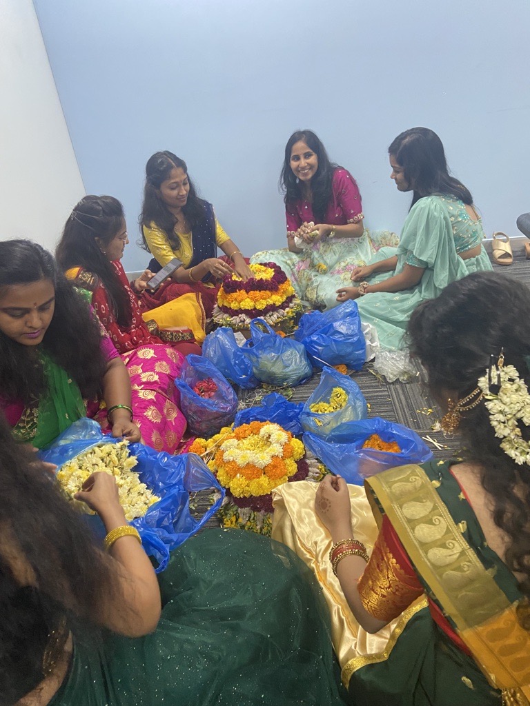 quali_zeal's tweet photo. Bathukamma Celebrations at the office! #QualiZeal #LifeatQualiZeal #Festivalcelebrations #Funatoffice
"Bathukamma" is a floral festival and cultural spirit of Telangana which is celebrated by girls and women. It is a celebration of the goddess Gauri who is a life-giver. https://t.co/Bofr6wvMkk