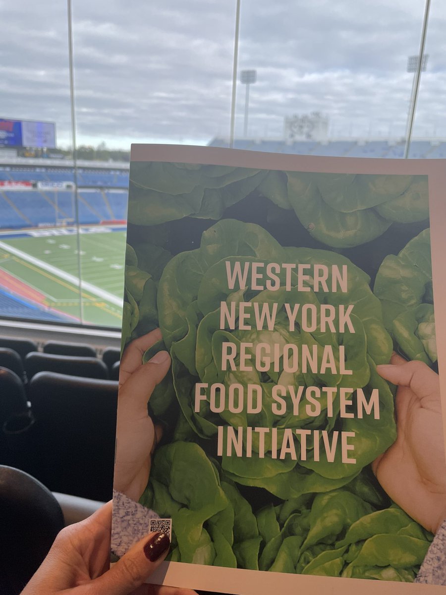 jemccarthy76's tweet photo. Excited to be in Buffalo for the launch of the Western New York Food System Plan. The plan outlines actions to promote resiliency, strong economic performance, and equity, while reducing hunger and food insecurity across a 9-country region. https://t.co/FiCzY4H71r https://t.co/XWBKOGaDhE