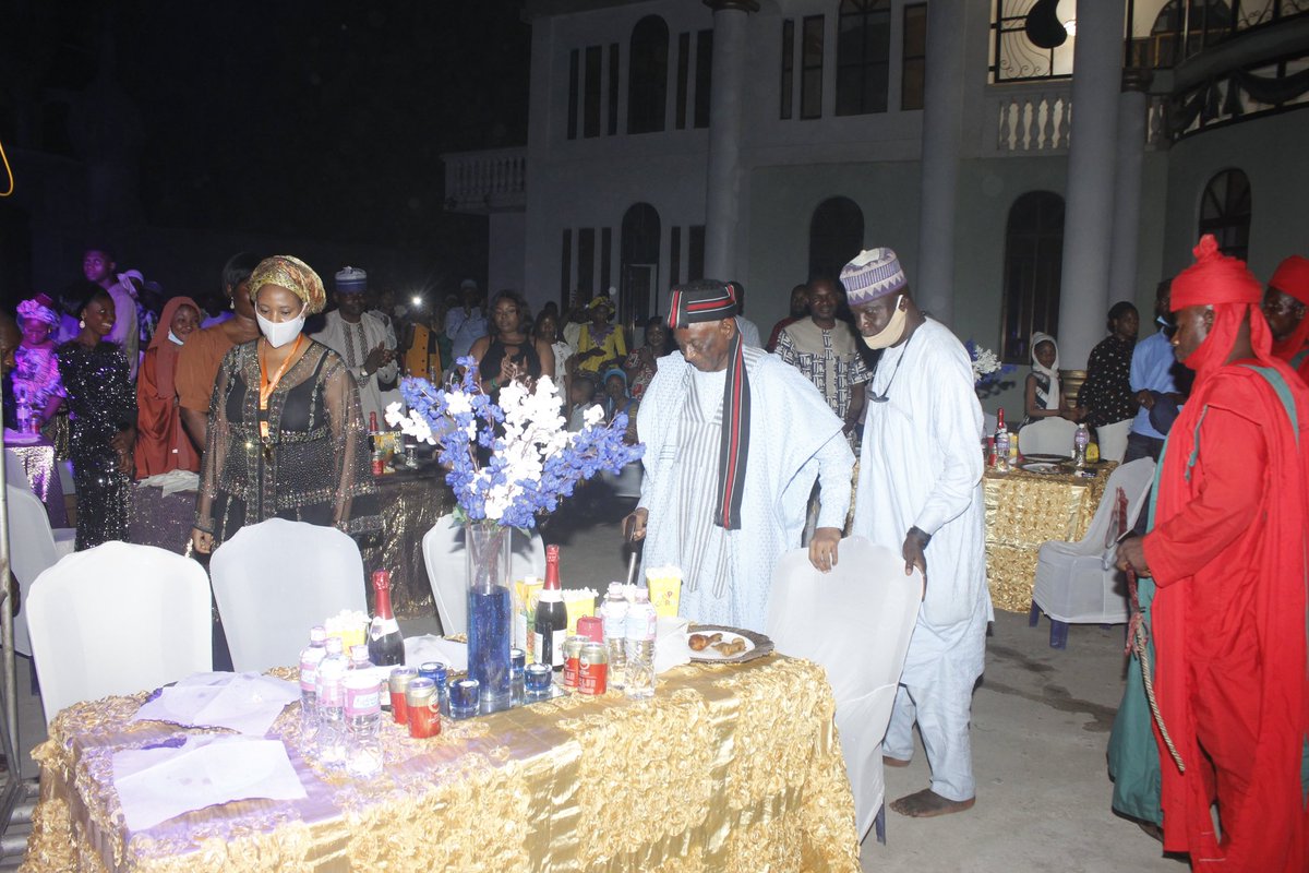 MissEbira's tweet photo. The arrival of Our Royal Father, His Royal Majesty, Alhaji (Dr.) Ado Abdulrahman Ibrahim (CON) Ohinoyi of Ebira Land. 👑

We are Grateful &amp; We Love You Baba 👑 

#mebpn #PrideOfWomanHood #Mebpn2020  #ProudlyAnebira https://t.co/4BDHACAkF6