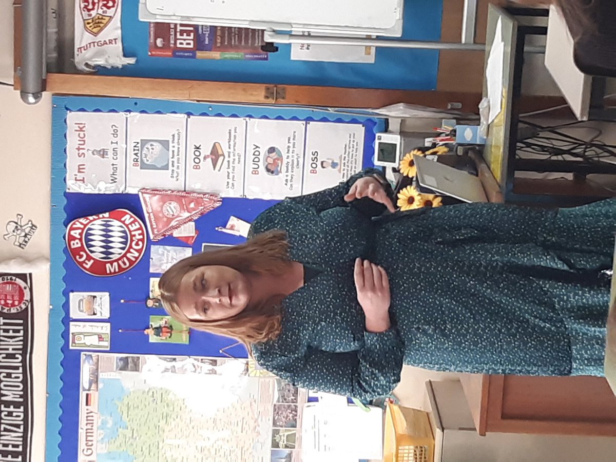 beeslack_mfl's tweet photo. Big Day for Languages when Fiona Woodford, Head of Language Services and Account Management @globalconnects visited to tell S3 about interpreting and translation and the benefits of Language learning. Fascinating to hear how translation is all around us. #dywBeeslack #scilt https://t.co/zFS3bt0MQ9