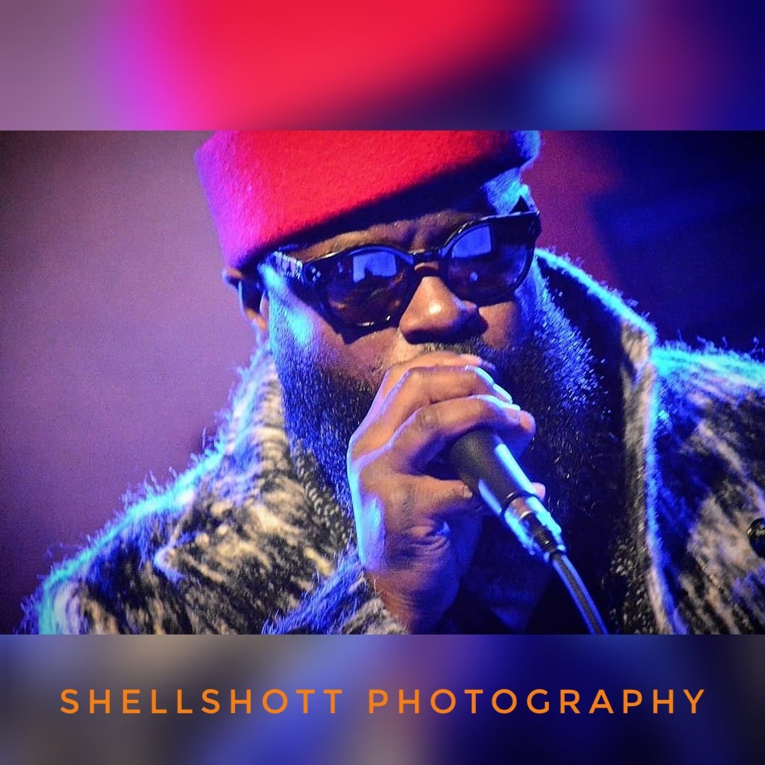 shellshott's tweet photo. @blackthought The GOAT MC
@LodgeRoom 
#shellshottphotography 
#hiphop 
#greatestmc
#firebars
#wisdom
#noonebetter https://t.co/RQCr4oPWRX