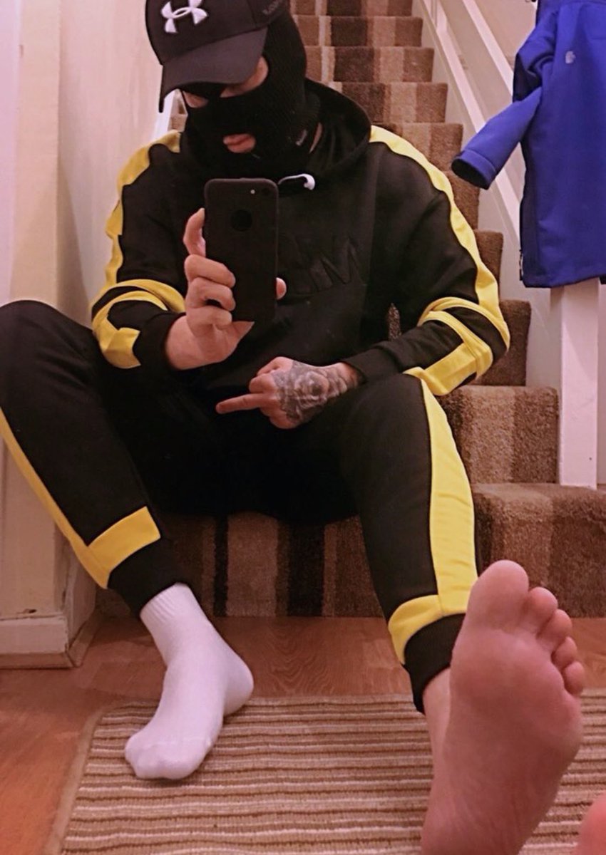 EVILMASTER2022's tweet photo. SNAPCHAT: masterchav94 https://t.co/XERsUp5dxA