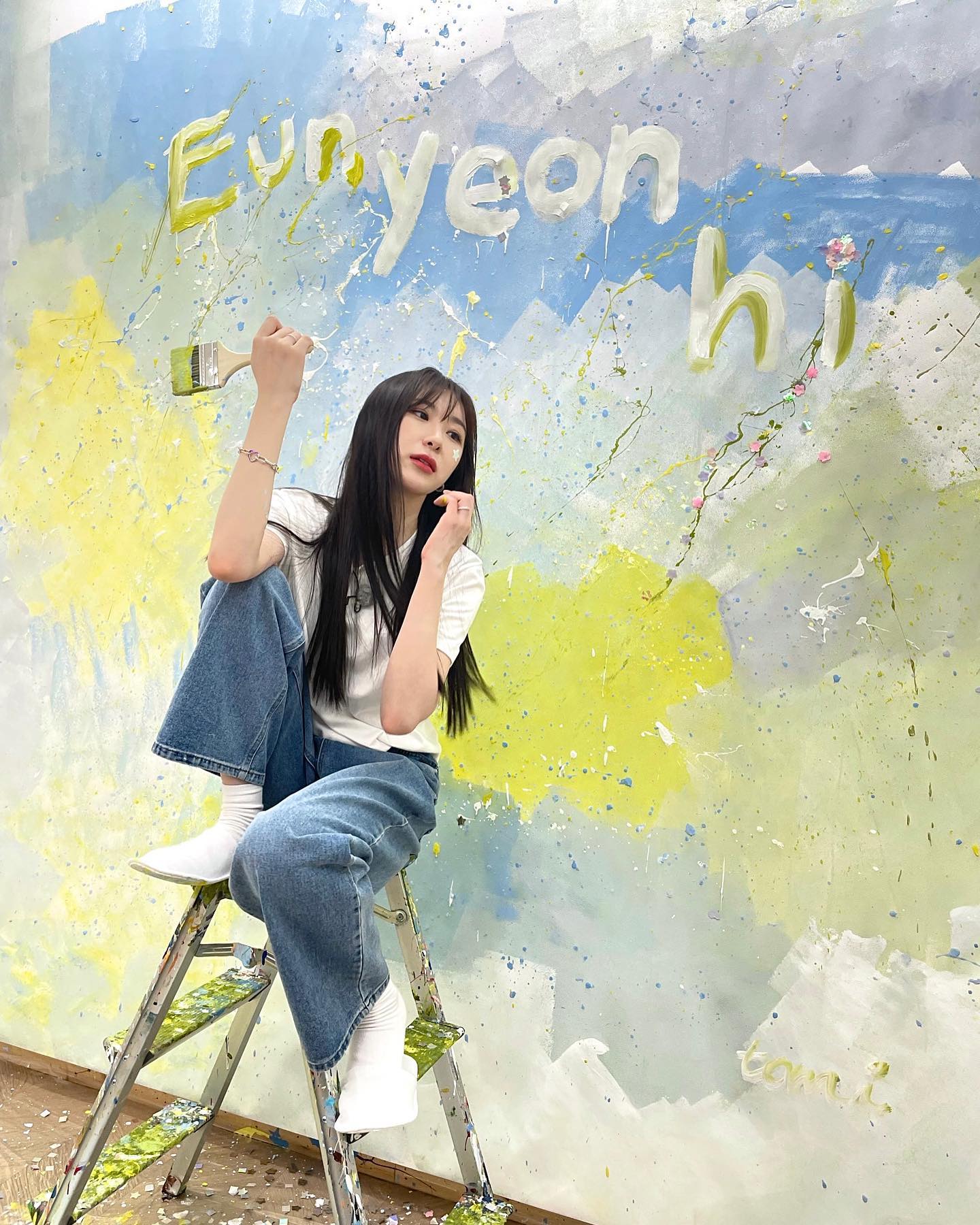 Fd096f0aAAAOg19?format=jpg&name=large