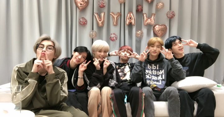 rosecherrypie's tweet photo. WayV ❤️ My Home ❤️ https://t.co/kkqHIePWy9