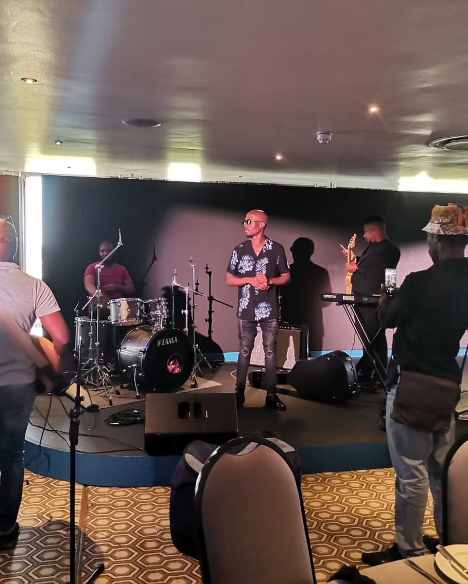 📍Current situation with Soweto Family Band... indoda ongay' themba pushing phezu kwe phupho lam... at the Sanlam Event...doing what i do best... Music is Love....Live music is life.... asbonge...