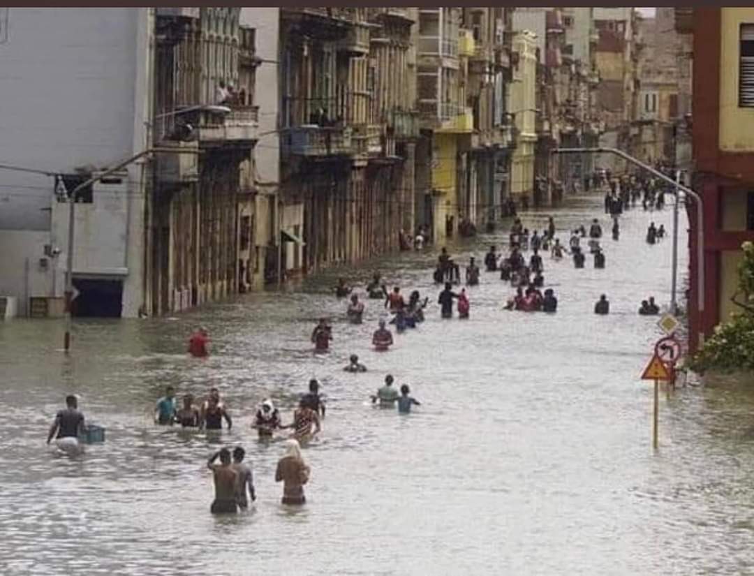 LicypriyaK's tweet photo. Remember Cuba was also slammed by Hurricane Ian, not just USA.

#HurricaneIan #florida #Cuba #PuertoRico https://t.co/19zodcfca5
