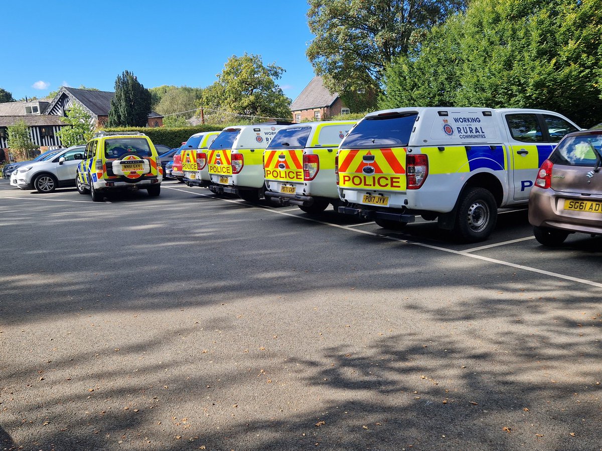sidbart's tweet image. I spoke at a heritage crime prevention seminar organised by Lancashire Police at Samlesbury Hall yesterday. My speeches can be quite lively but I don't normally merit this much personal protection!