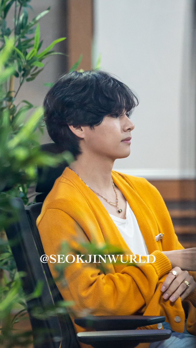 Seokjin's one and only aka soya⁷ ☕️🖤 tweet media