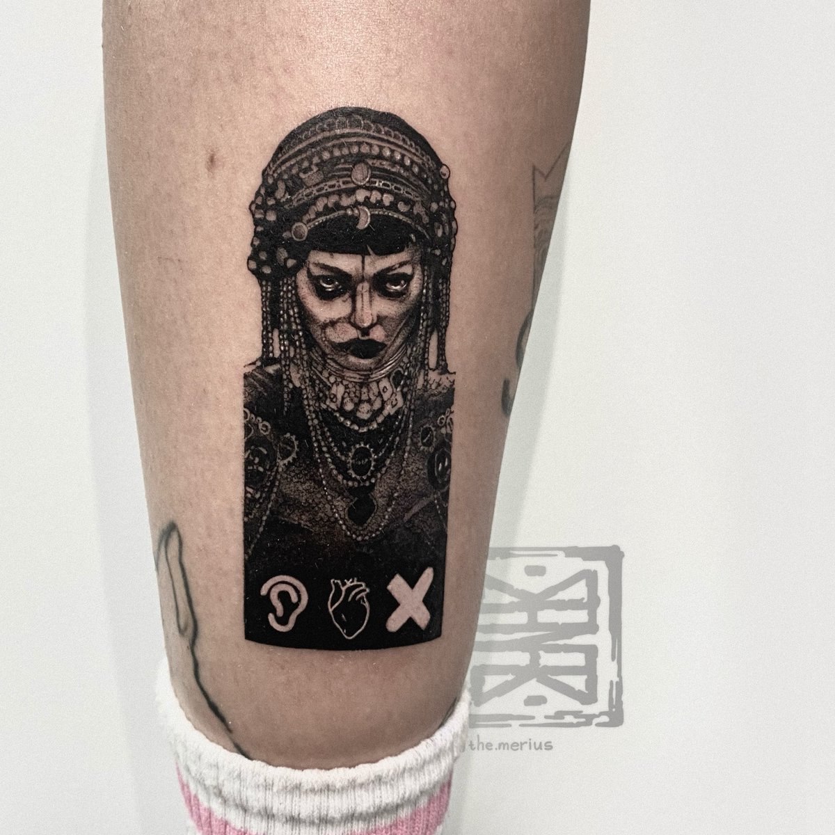NftNeedle's tweet photo. Hi all. I was absent for a long time due to a whole chain of problems, at first there was no time, then there was an accident with gadgets and everything had to be restored. But now we are here again. And we are starting with publishing some new tattoos of our team. https://t.co/NyQBbT6g0R
