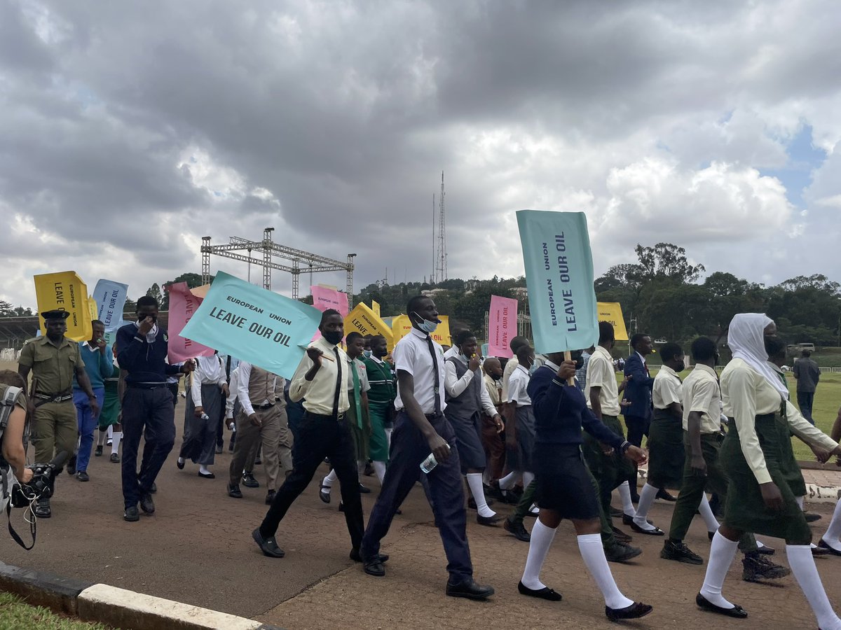 GabrielBuule's tweet photo. Children of the poor matching to save the project that belongs to Dad's of privileged children. The same kids who can't match for joblessness in their country 😂 #WeAreHopless https://t.co/qcUUV5czi0