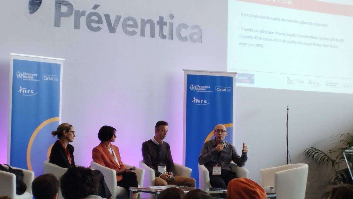 Carsat_RA's tweet photo. 🎙️👥 #EnDirect de la conférence sur les outils de prévention adaptés aux petites entreprises🗣️"la prévention des risques est un critère d'attractivité des entreprises, intéressant pour le recrutement", @IsaPinclaret @Carsat_RA, @INRSfrance &amp; Dreets AURA #PrevLyon https://t.co/EhnNPB0JCd