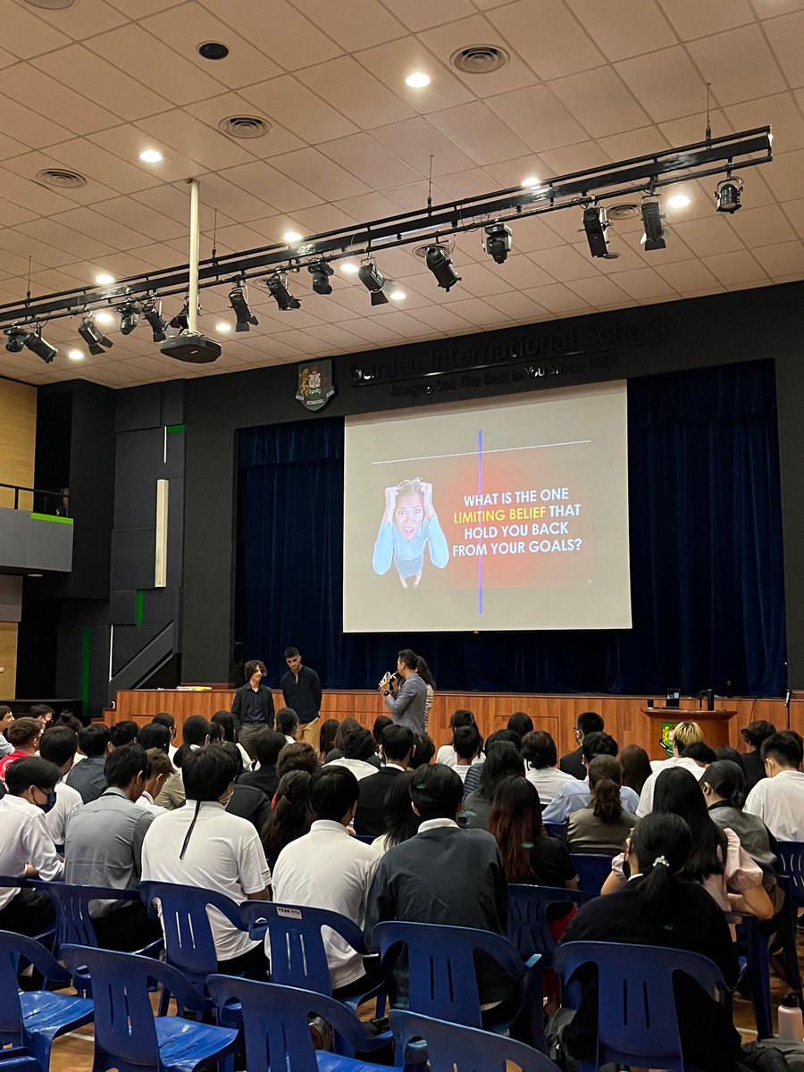 Our keynote was Ong Shu Yi former badminton player now performance coach who rose from low esteem to become an author! An inspiration for our students that life is not always easy &amp; to believe in yourself! <a href="/MrAdam_Robinson/">Adam Robinson 🇲🇾 👨‍🏫🔬</a> <a href="/andrewrrankin/">Andrew Rankin</a> <a href="/DrBrowningGIS/">Michael Browning</a> <a href="/ChrisGISKL/">Chris Mercer</a> <a href="/SirSolo/">Mark Solomons</a>