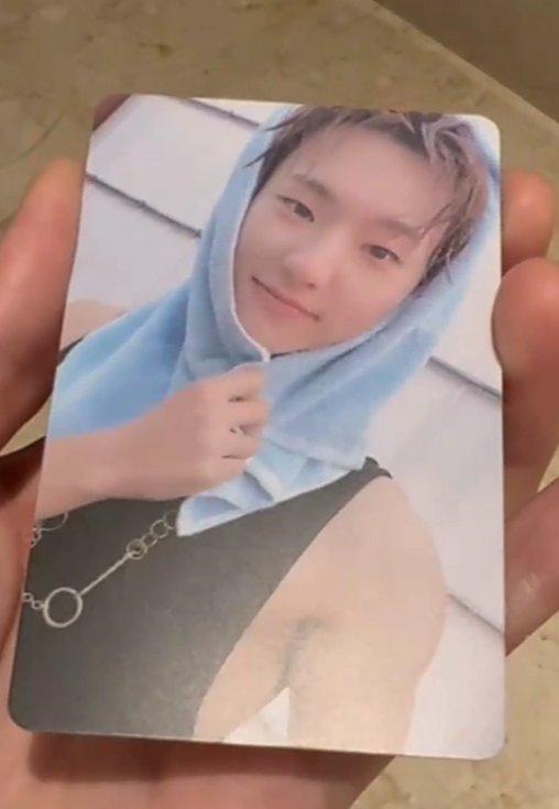 fluffyikonic's tweet photo. Kalau i jual ni (harga kayangan😊) and my other pc collection, ada org nk beli tak??

reason; cus qis nk org yg betul² minat adopt my PCs.. 
#pasarseventeenmy https://t.co/g1FdbQ07Ju