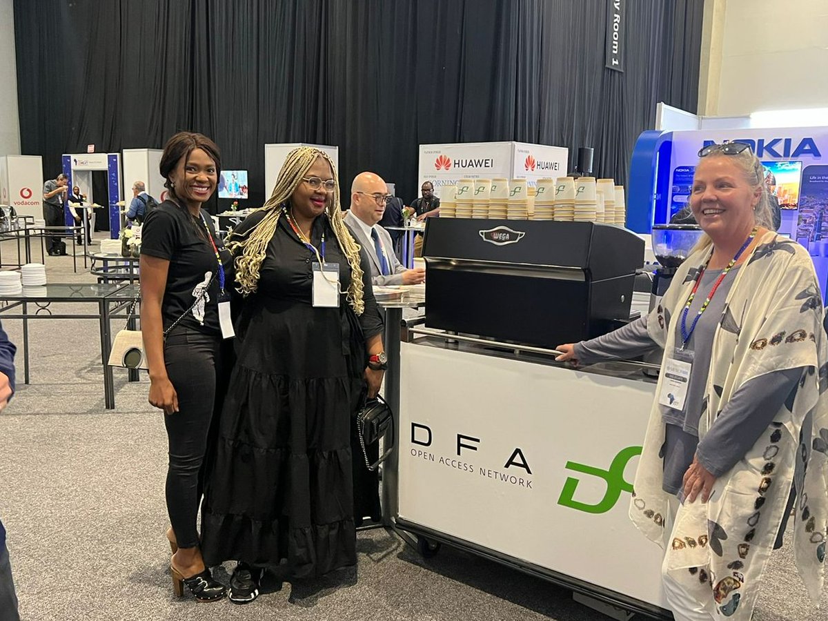 DarkFibreAfrica's tweet photo. We are proud to be in Cape Town for the @digitalcouncil1 #Conext2022 Digital Infrastructure Summit day 2. We are serving the coffee for entire conference duration.
#Conext2022 #DFA #fibreconnectivity https://t.co/wHE5MQ7Fjm