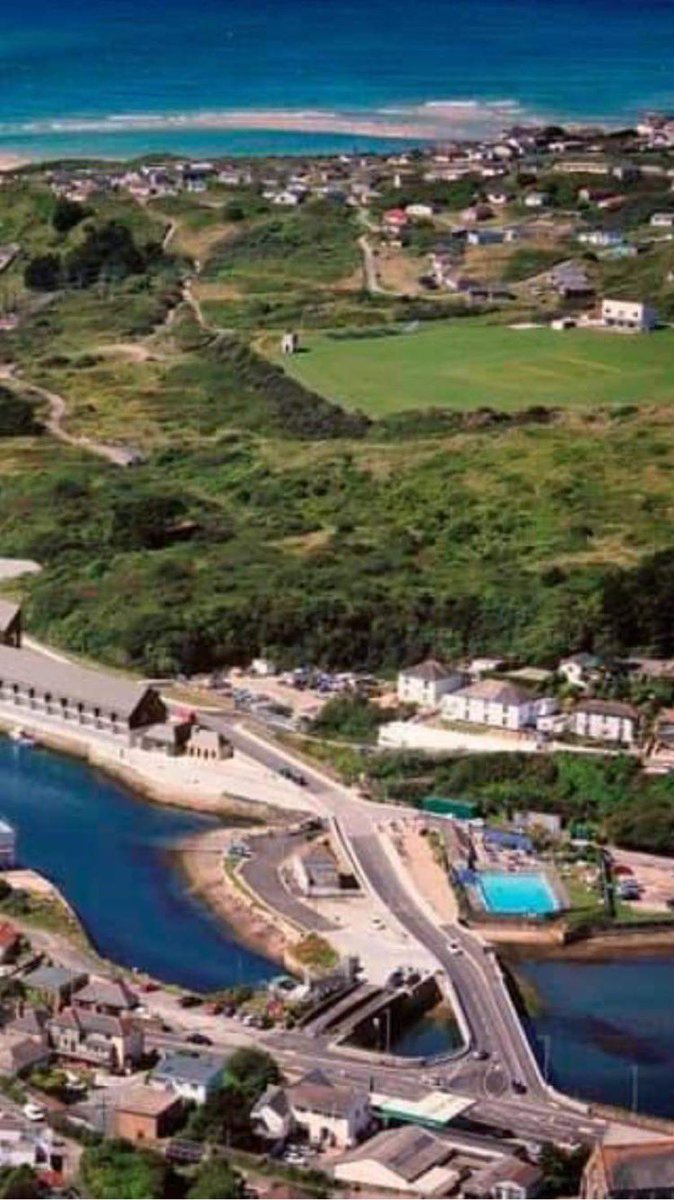 SaveSands's tweet photo. Then and now - North Quay - #Hayle #Cornwall An utter disgrace and more decline of the natural land and Wildlife here. Criminal !!!! https://t.co/noeQLR9nzs