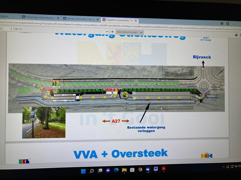 Rigoureuze bomenkap entree Stichtseweg #blaricum #bijvanck voor #HOV.
<a href="/hartvblaricum/">hartvoorblaricum</a> was nooit voorstander voor bussen door woonwijken. Aantal te kappen bomen zou max 6 bedragen. Nu 11 door #provincie gekapt! Deze muis gaat een politieke staart krijgen!