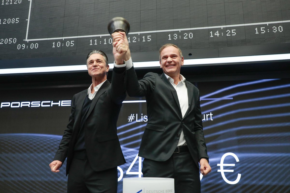 🌟 Porsche goes public! Today, #Porsche AG celebrated an important milestone by listing on the Frankfurt Stock Exchange.
🗨️ “The proceeds from the IPO give the #VWGroup more flexibility in financing the transformation towards e-mobility &amp; digitalization” - CFO Arno Antlitz says.