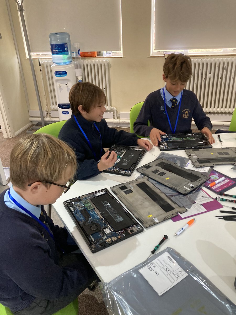 Beachborough Trips tweet media