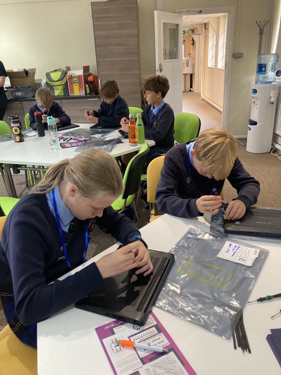 Beachborough Trips tweet media