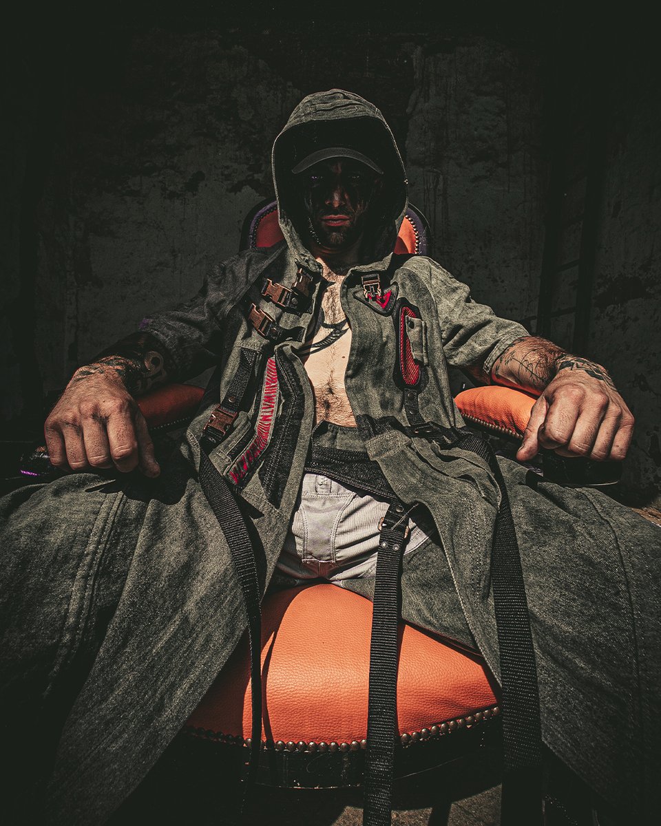 LaPtiteFumee's tweet photo. Nouvel album dispo ce soir à 00h 👊
•
•
#laptitefumee #laptitefumeeofficial #trance #trancefamily #psytrance #music #musicvideo #musica #musician #musiclive #lpf #wearethemachine #newalbum https://t.co/15tpqsCUid