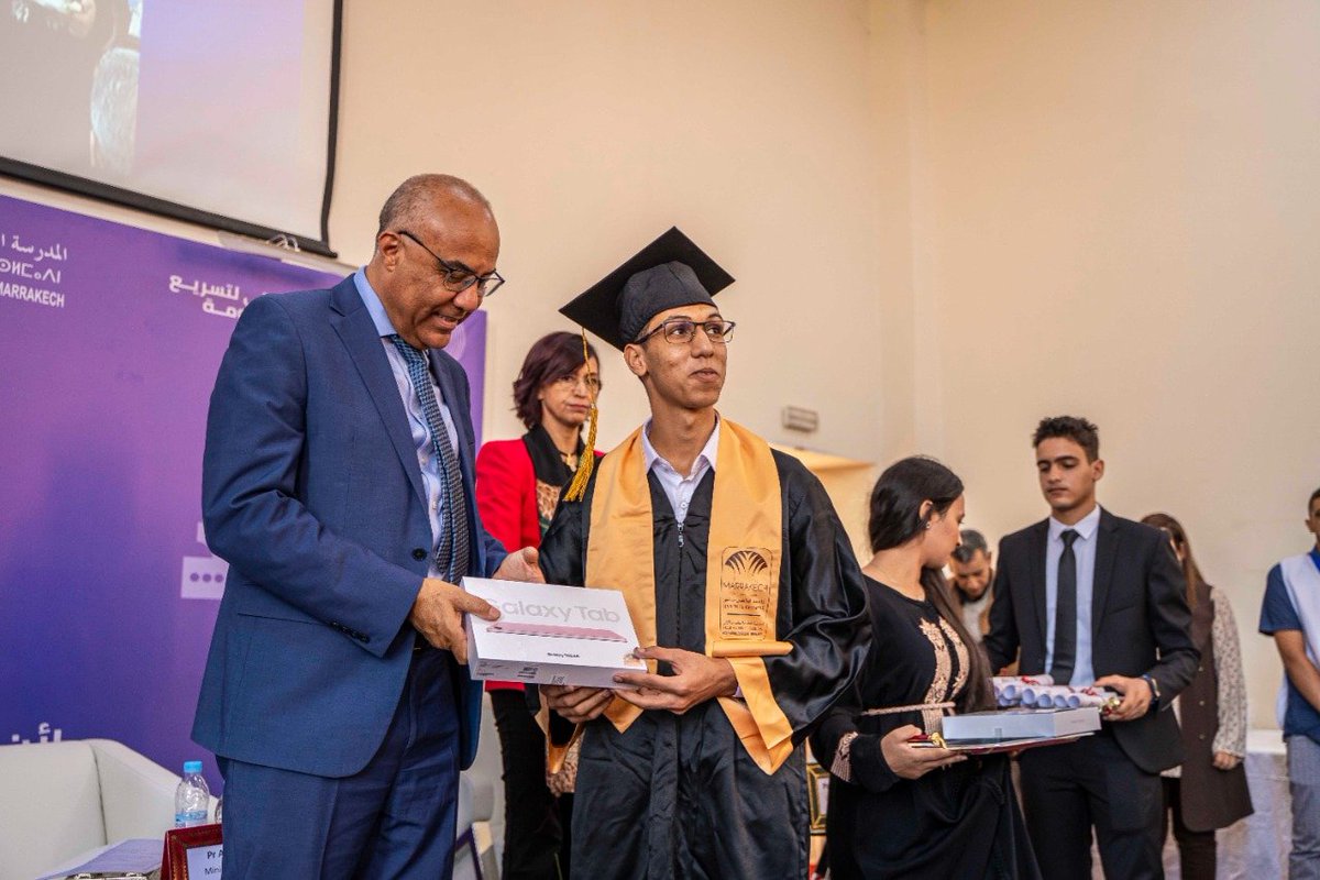 LBensliman's tweet photo. La motivation passe par la Valorisation de la profession.
Une belle cérémonie de remise de diplômes à L 'ENS de Marrakech.
Félicitations !
#enseignants #Valorisation https://t.co/UW1ppSn7i1