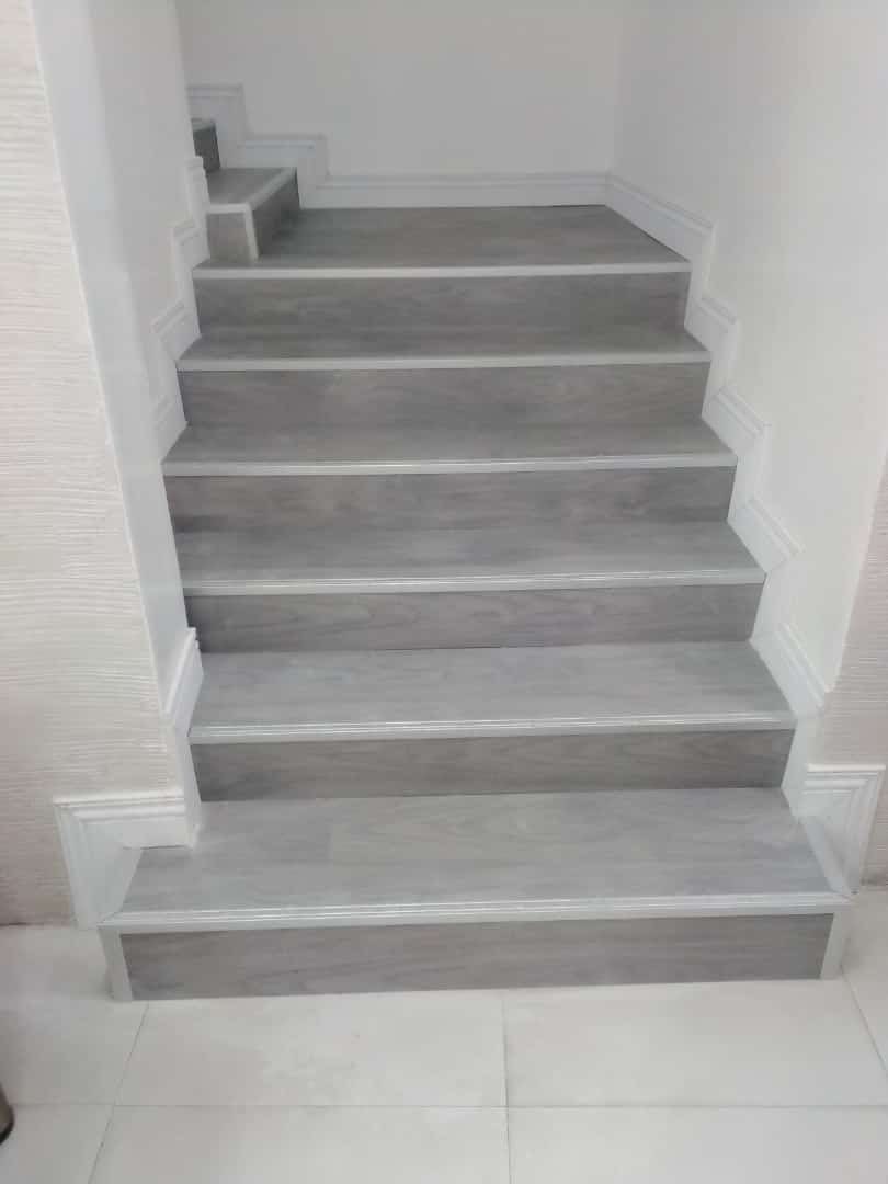 Floorsbenin's tweet photo. "Pour affronter l'inconnu, il faut trouver un moment d'immobilité dans les escaliers."
Laissez-nous être votre guide pour un escalier parfait dans vos maisons et bureaux
#floordecorbenin #everythingfloor #floortogo #floormaintainance #estatedevelopers #IndoorFlooring #interior https://t.co/pNIg2859DP