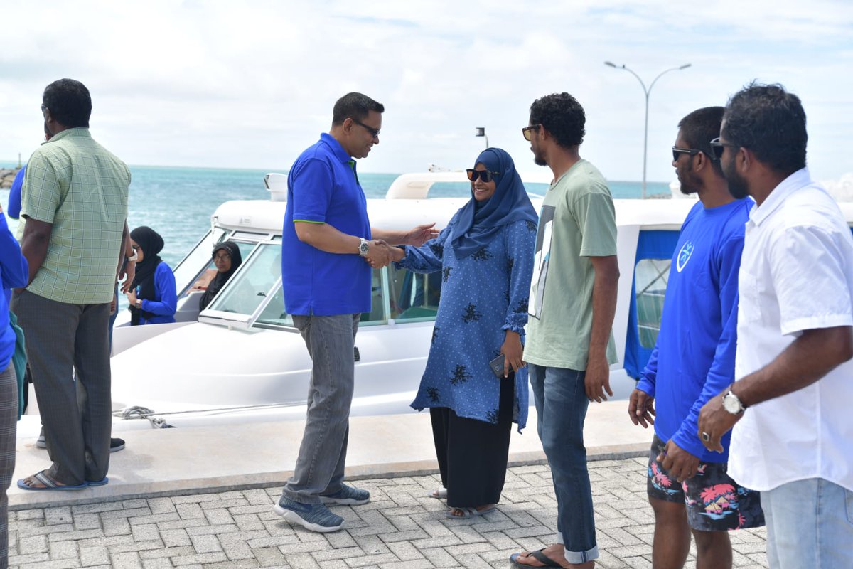 MNP_Secretariat's tweet photo. އެމްއެންޕީގެ ރައީސް މުޙައްމަދު ނާޒިމް އަދި ޕާޓީގެ ޓީމު ލ. އަތޮޅަށް ކުރައްވާ ދަތުރުގެ ތެރެއިން: ލ. ދަނބިދޫ
ޕާޓީގެ ޓީމަށް މަރުޙަބާ ދެންނެވީ ލ. ދަނބިދޫ WDC ކެންޑިޑޭޓް ސާމިރާ އަދި އެމްއެންޕީގެ ދަނބިދޫ ކެމްޕޭން ޓީމް
#VoteSamira #Vote1 ✅1⃣
#MNPTrips #MNPSouthCentralRegion #MNPLaamu https://t.co/K8Lz9GH2Iy