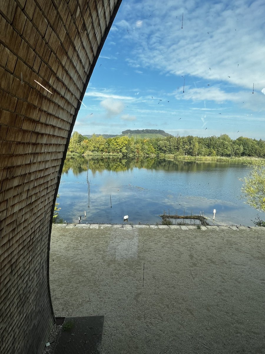 ThomasLambertBE's tweet photo. Konferenz zu 🪵 im nachhaltigen Bauen im #Biodiversum #Remerschen von @AwexLux: Bauen wird auch Unt-Bauen und Zirkularität. Die Zukunft der Branche wird konkret. @BelgiumLux https://t.co/XwVycu6NtB