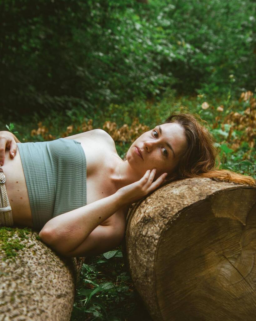 🧚‍♀️ hello again
.
.
.
#sombrebeings #globe_visuals #flanellemagazine #portraitstreak #doports #portrait_star #discoverportrait #magazineblu #nikon #nikonfamily #nikonisti #momentswithnikon #nikontogether #nikonglobal #tamroncreates #withmytamron #charmi… instagr.am/p/CjFa4JjsMjy/