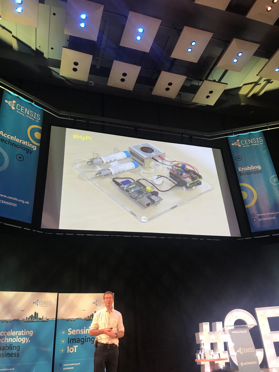 CENSIS121's tweet photo. A world first from @andysc , #hypi, hydrogen powered raspberry pi #CENSIS22 https://t.co/MEInuaNYK2