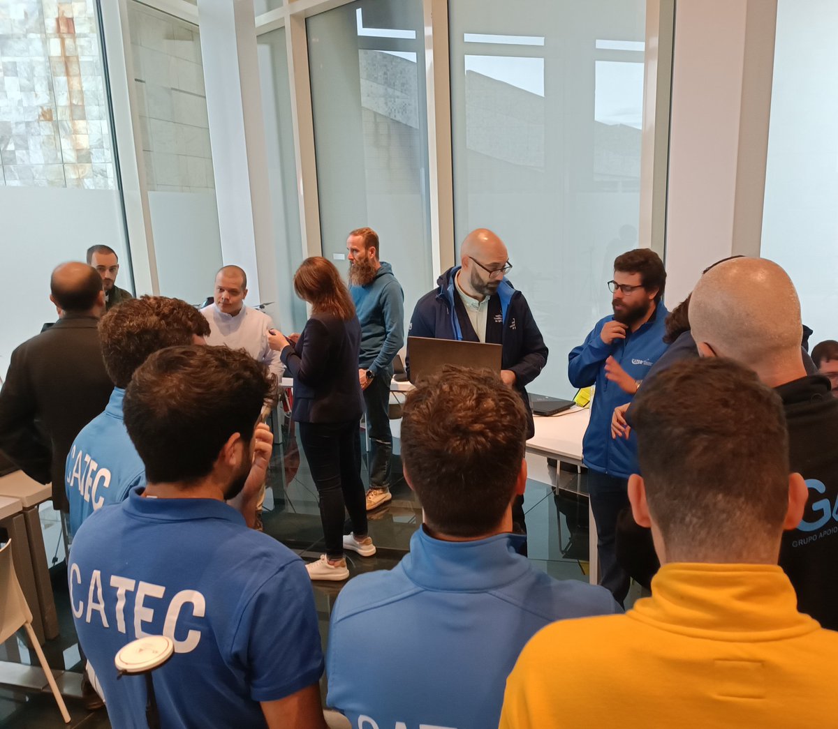 amu_led's tweet photo. 2nd exciting day of AMU-LED test flights in Santiago de Compostela๐
Teams are coordinating and working hard so that everything runs perfectly and safe ๐
#finaldemos #H2020 #SESARproject #drones #UAM #Spain https://t.co/oO7lwEUPzK
