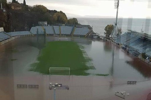 FOTO] Pogledajte kako izgleda stadion Kantrida nakon potopa u Rijeci
