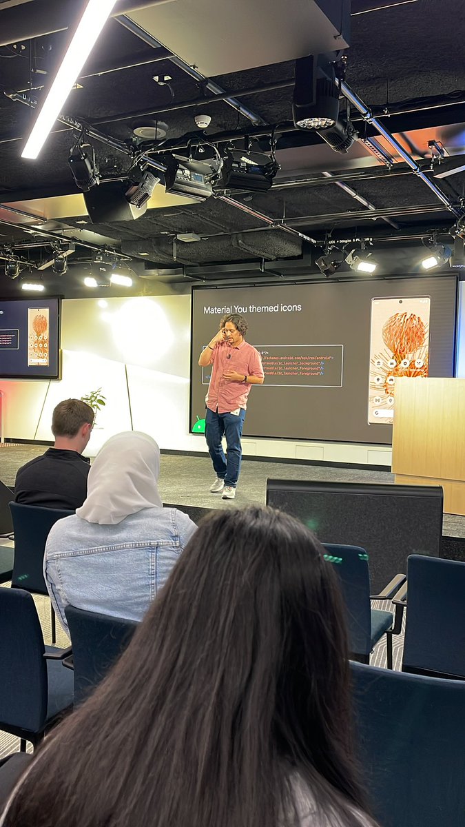 gdg_sydney's tweet photo. Next up, we have @kartikarora95 presenting Android in its teens.
#Android #GDGSydney #GDG https://t.co/B5LkdKgDRx