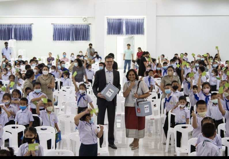 AusAmbLaos's tweet photo. This month Australia delivered 500,000 doses of paediatric COVID vaccine. The  💉 is being rolled out to five year-olds in Laos for the very first time. https://t.co/VebXonBkoa