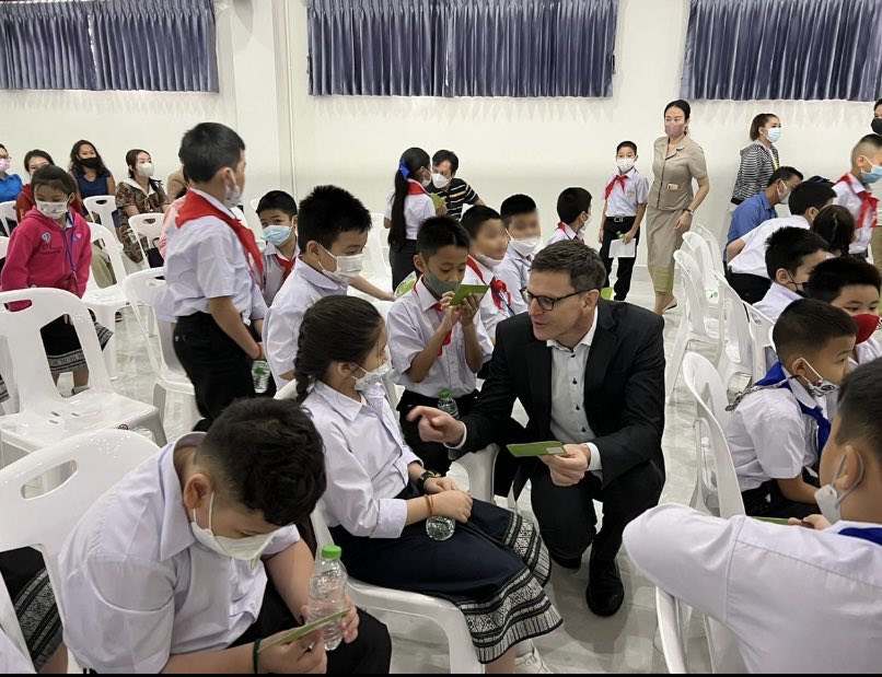 AusAmbLaos's tweet photo. This month Australia delivered 500,000 doses of paediatric COVID vaccine. The  💉 is being rolled out to five year-olds in Laos for the very first time. https://t.co/VebXonBkoa