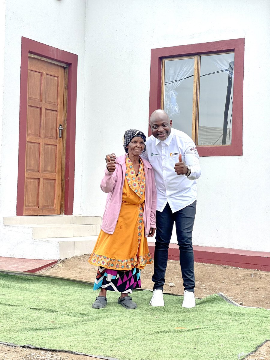 collenmashawane's tweet image. How it Started    VS    How it’s Going