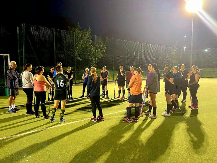 Ladies League Hockey Returns
sthelenshockey.com/news/ladies-le…