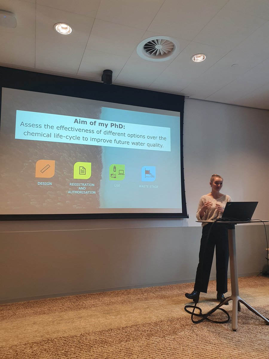Finishing up is @joankevd, presenting her research on the different options along the #chemical life-cycle to be improved to ensure a good future #WaterQuality

#MarieCurious
#ECORISK2050