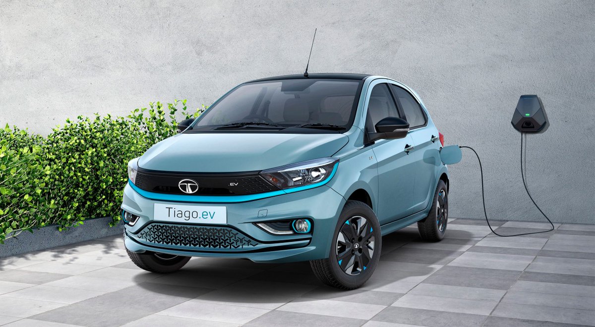 abhilashx's tweet photo. @TataMotors_Cars launches a $10,000 electric car in India. Tata's Tiago EV will have a price starting from 849,000 rupees ($10,370). China, however, has some EV models that start as low as 32,800 yuan ($4,525).
Tata has outlined plans to launch 10 electric models by March 2026. https://t.co/1NFTdJU6H7