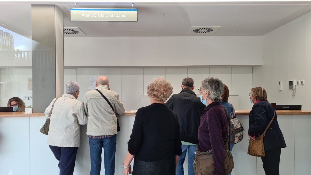 CanalTerrassa's tweet photo. 📍🩺| El #CAPCanRoca realitza jornades de portes obertes a la ciutadania avui i demà divendres. La visita permet conèixer tot l'equipament. Us ho explicarem tot a l'Informatiu i a https://t.co/EvFEpFU9C8 | #Terrassa #salut #canroca https://t.co/FtAeNY6k71
