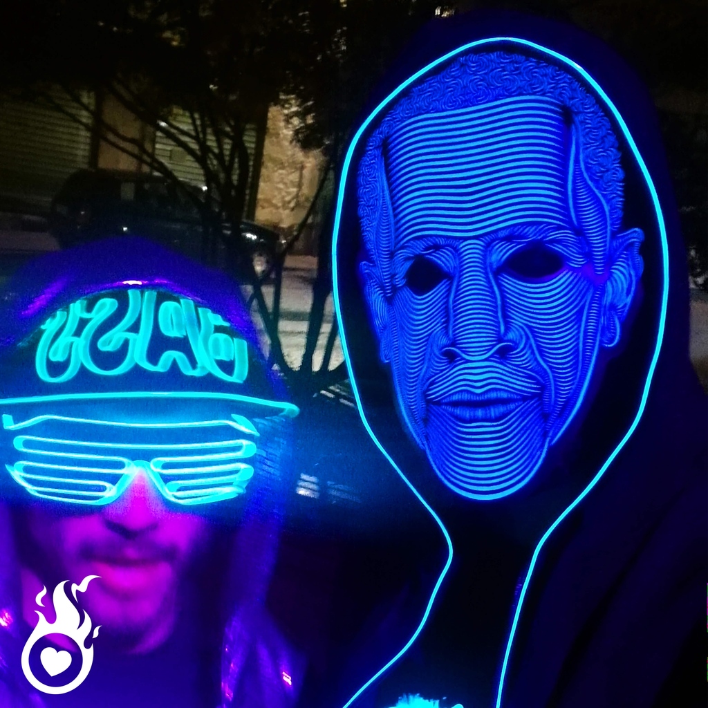 HeartJacking's tweet photo. We love light up parties. 🔥 What we love the most is wearing stylish LED accessories and wow everyone. 💙
#heartjacking #glasses #ledglasses #cap #lightupcap #led #mask #obama #lightupmask #sweat #hoodies #lightuphoodie #outfit #clothes #hat #outfitoftheday #clothing #halloween https://t.co/KlJOLzV9wH